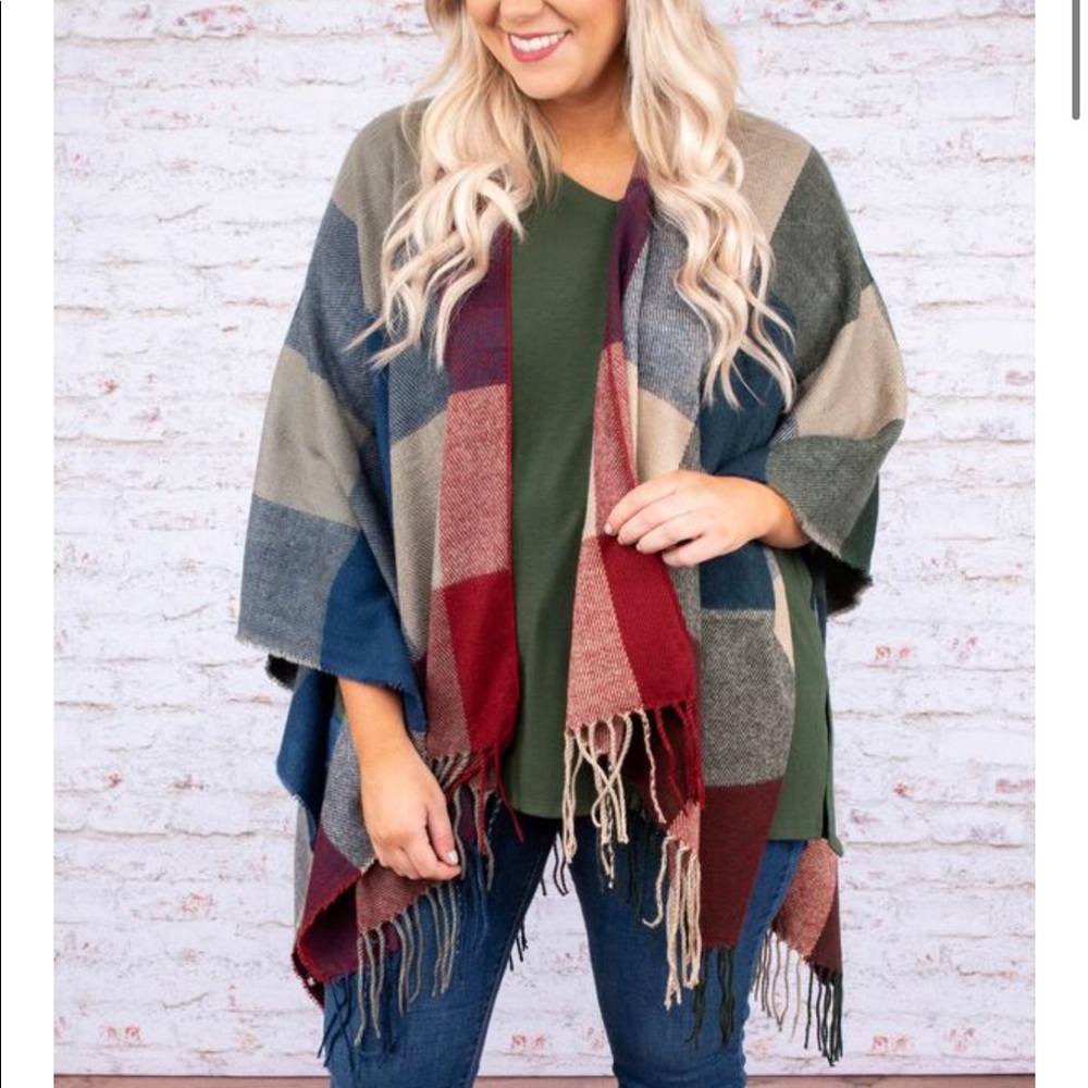 CHIC SOUL - Trusted Traveler Poncho, Multi